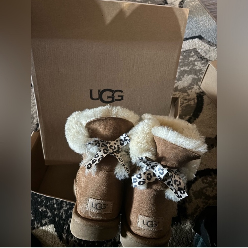 Size 11 Leopard Ugg Boots